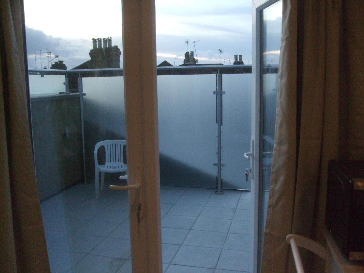 Fulham Bnb Londra Exterior foto